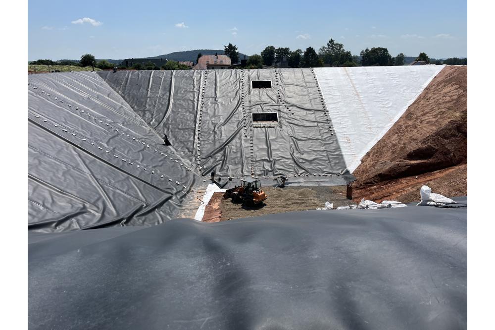 Energiewende: Solarthermie und Erdspeicher decken rund 70 Prozent des W&auml;rmebedarfs im hessischen Bracht